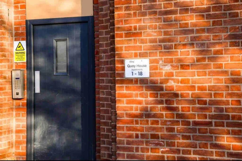 맨체스터 Modern 2-Bed Flat In Salford 아파트 외부 사진